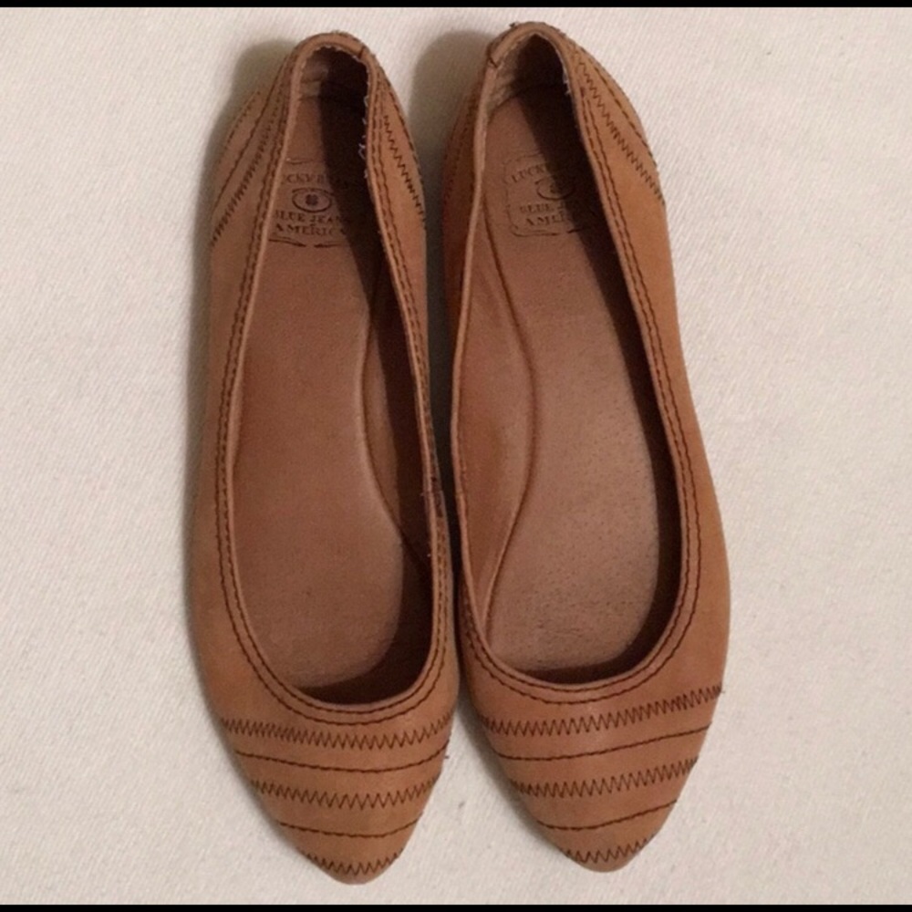 Lucky brand tan leather flats